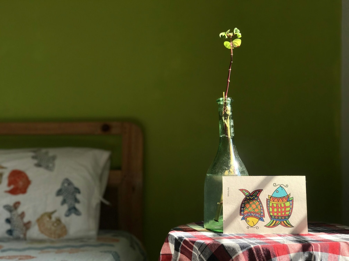 Apartment with lake moutain view(2 rooms, kitchen)