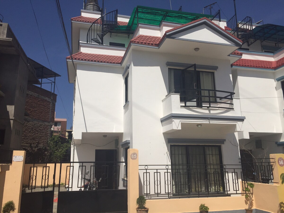 Anuj’s House, minutes to airport and city. — photo