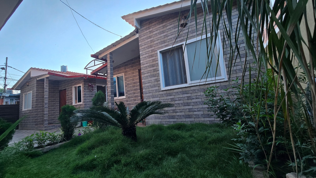 Private 2BR Ensuite with kitchen [UnitII]