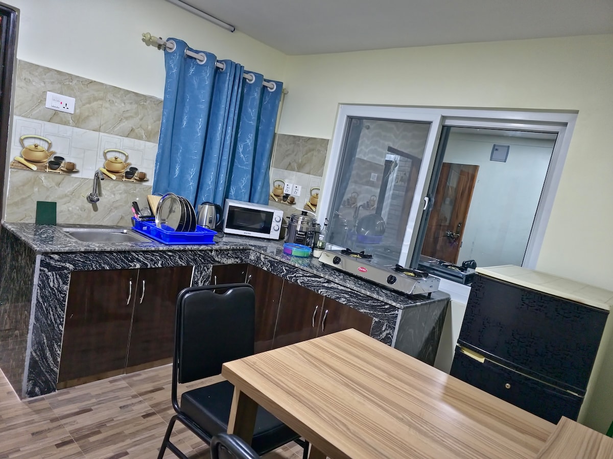 Private 2BR Ensuite with kitchen [UnitII] — photo