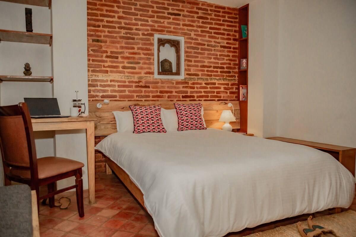 Charming Newari Studio | Walk to Patan Square — photo