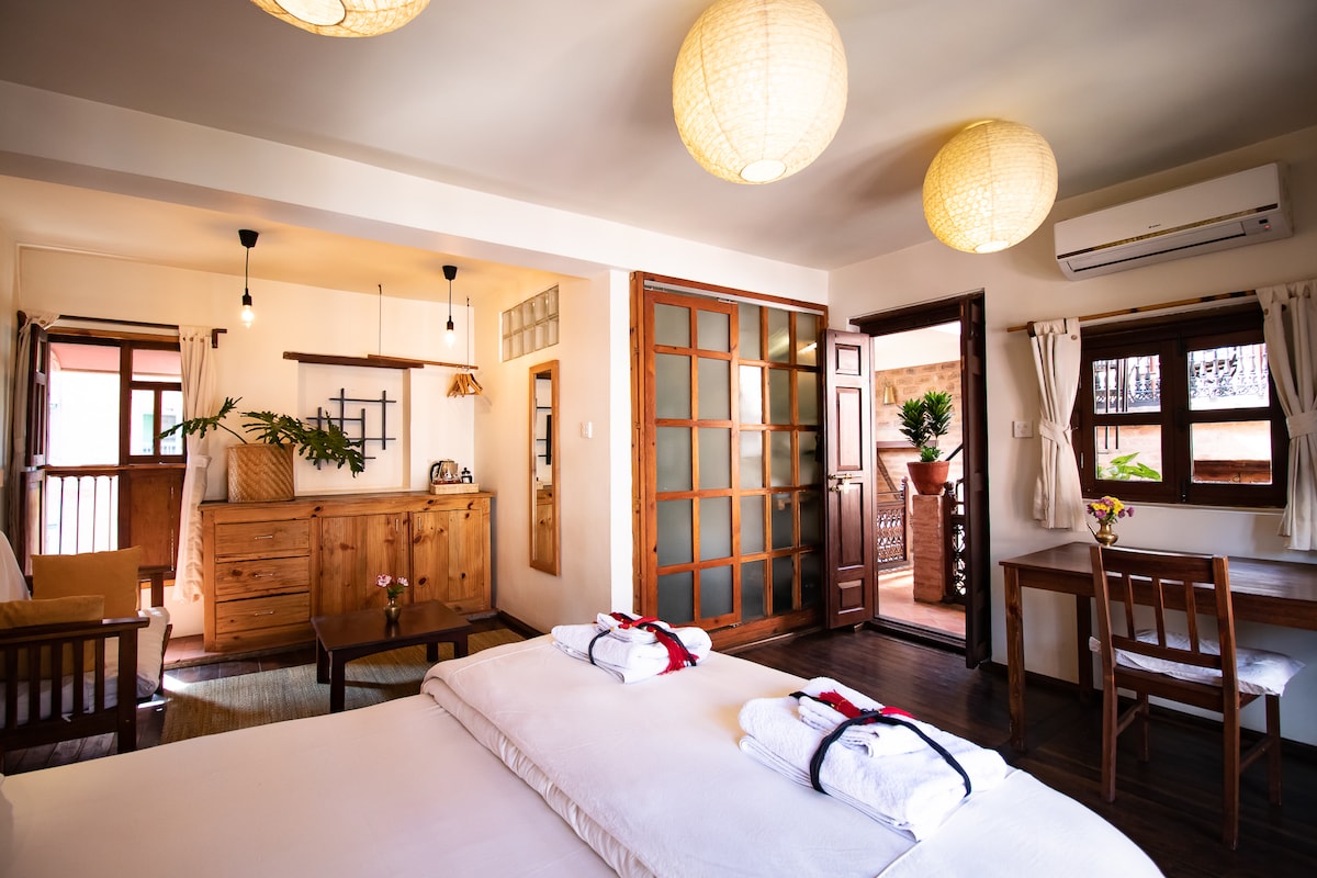 Independant Bedroom in beautiful Newari House — photo