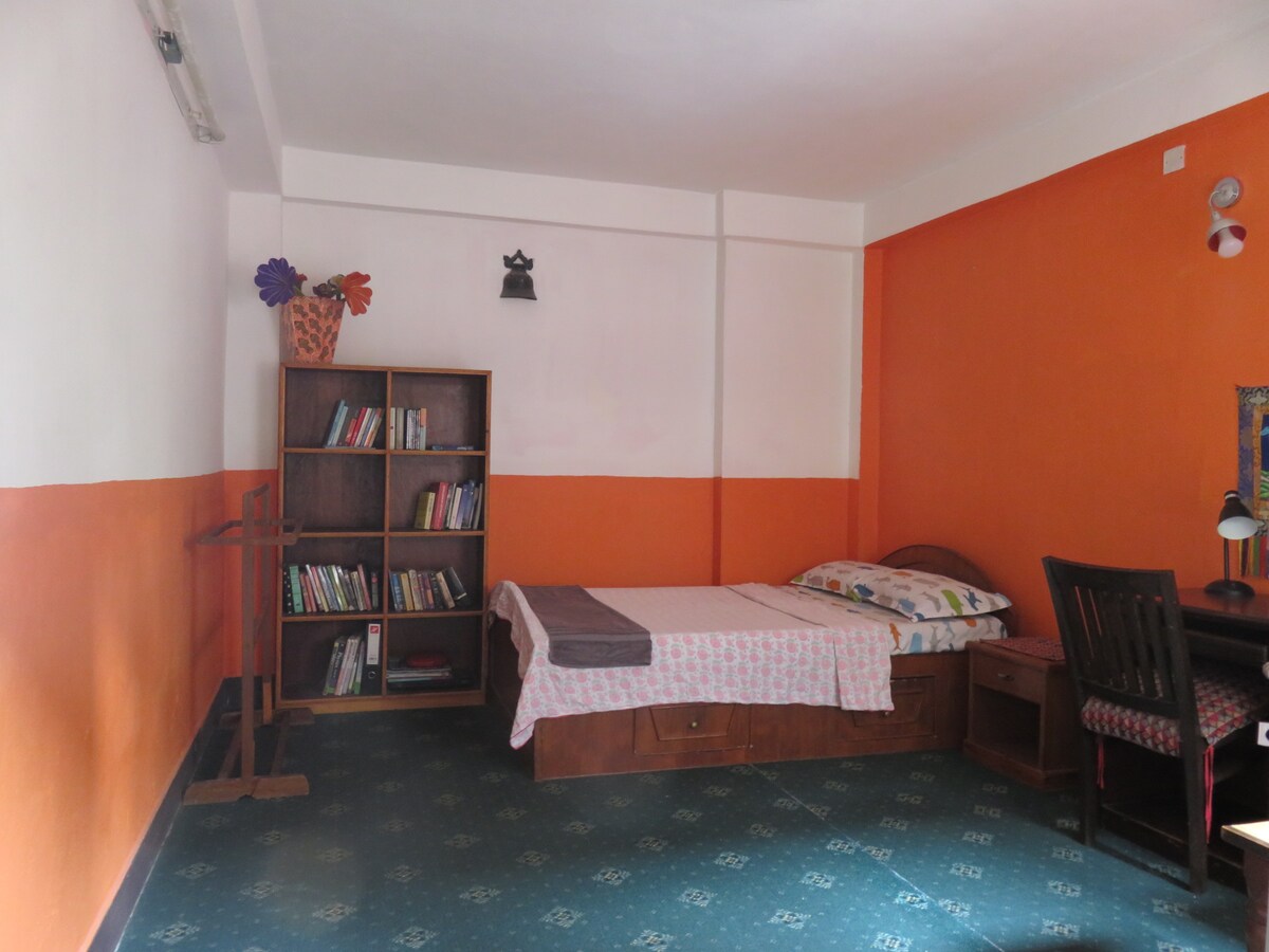 Small apartment with breakfast in local home — photo