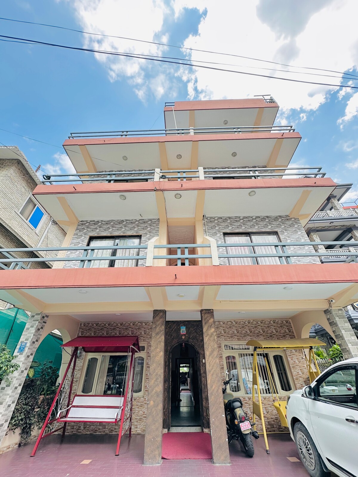 Hotel Bardan in Pokhara — photo