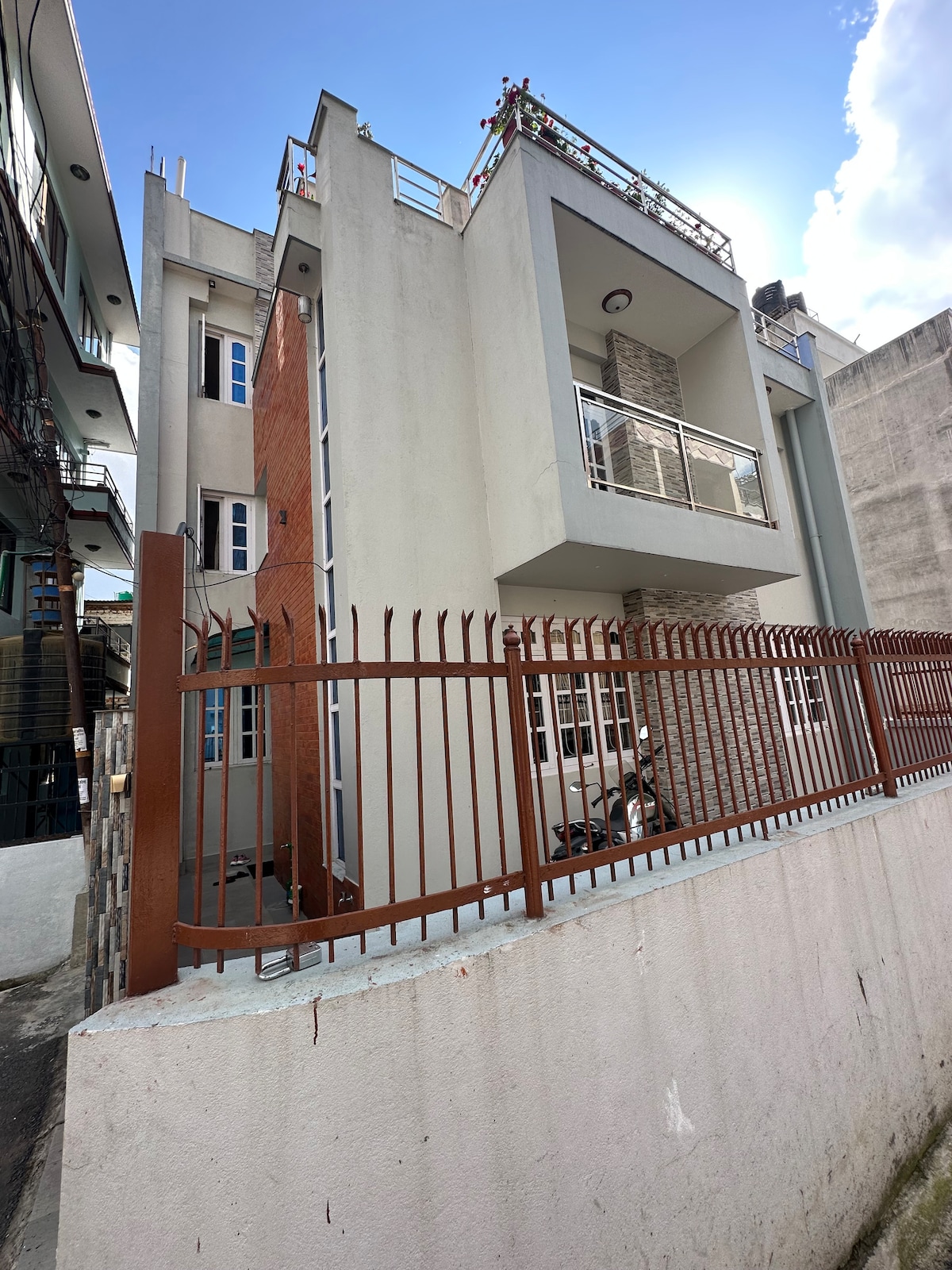 Private Room at Nepali Family Home in Kathmandu — photo