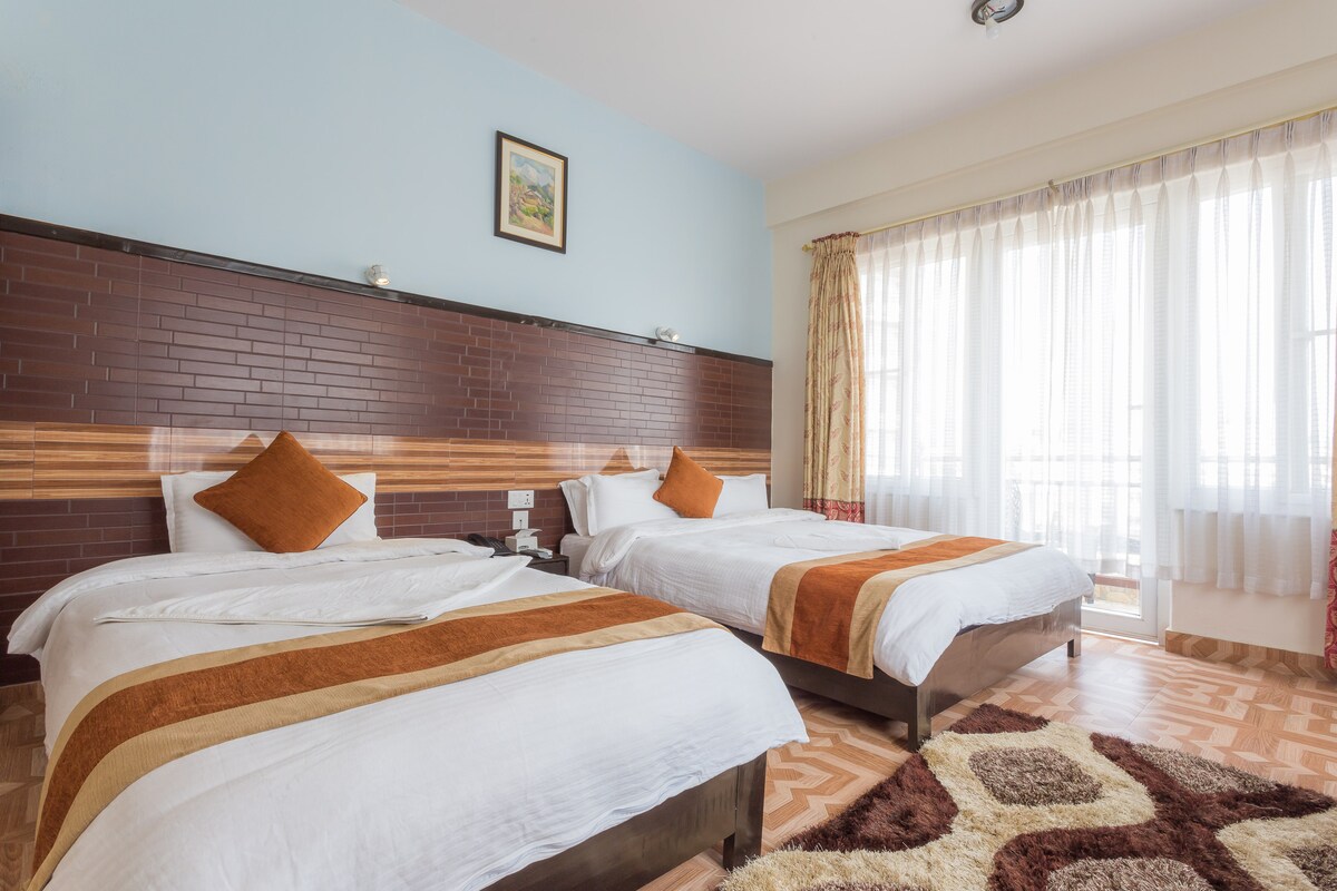 Room for two near lakeside — photo