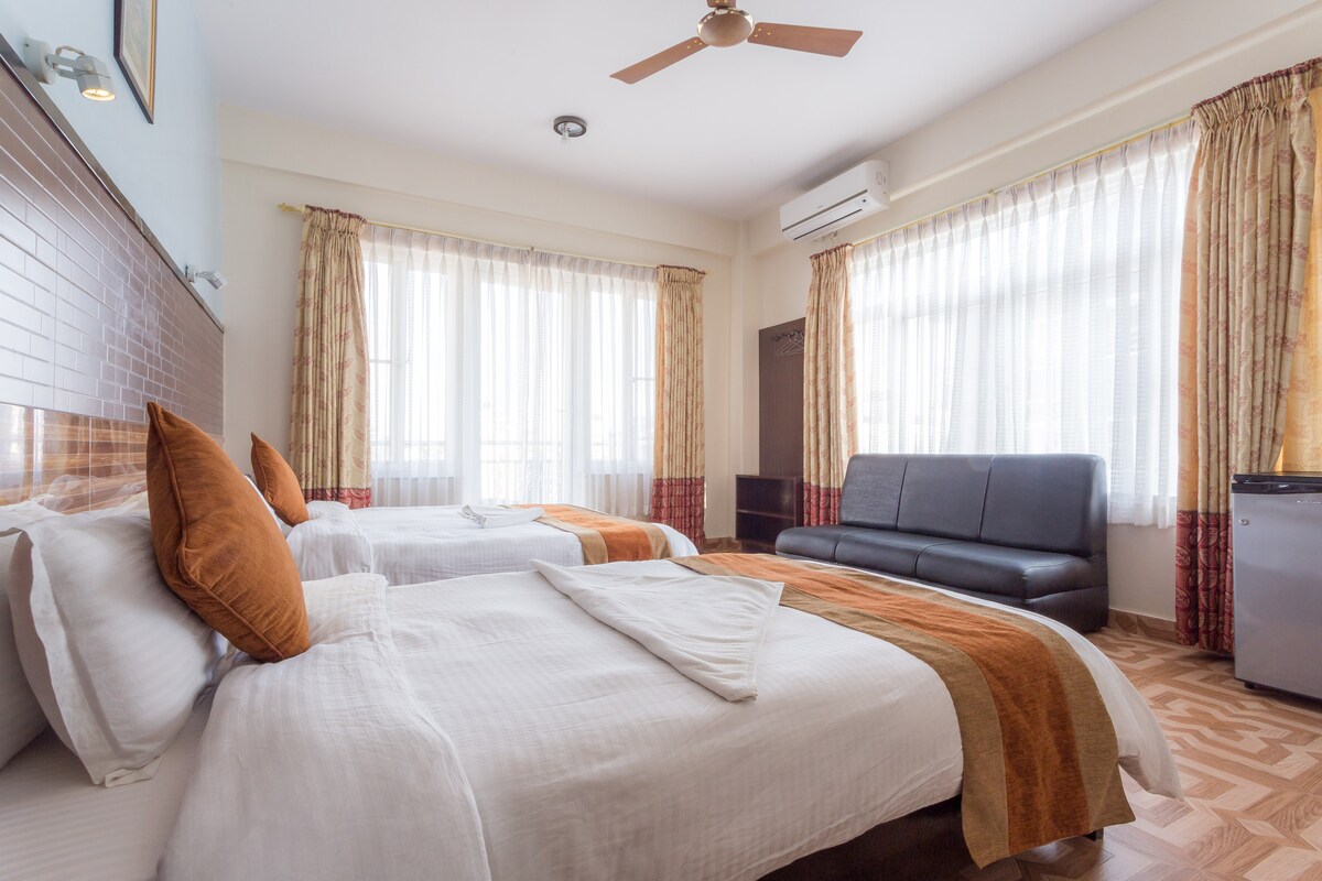 Room for two near lakeside — photo