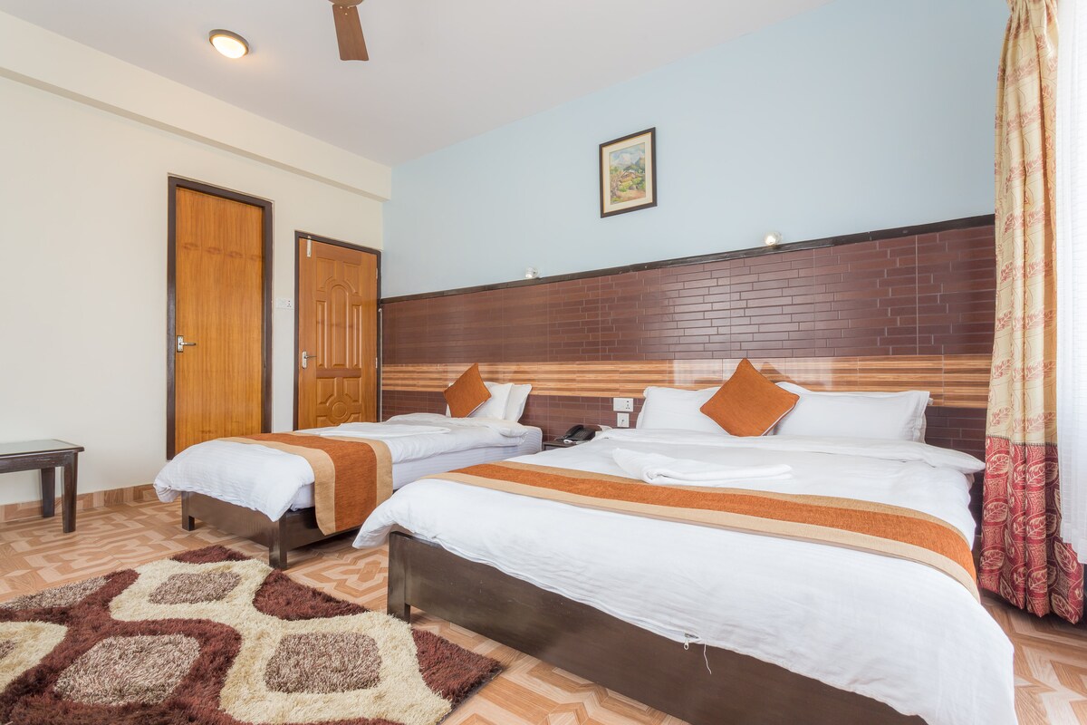 Room for two near lakeside — photo