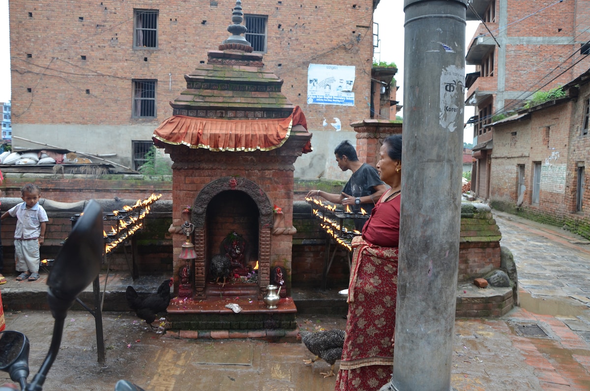 Cozy room near Hanuman Ghat and Taomadhi Square — photo