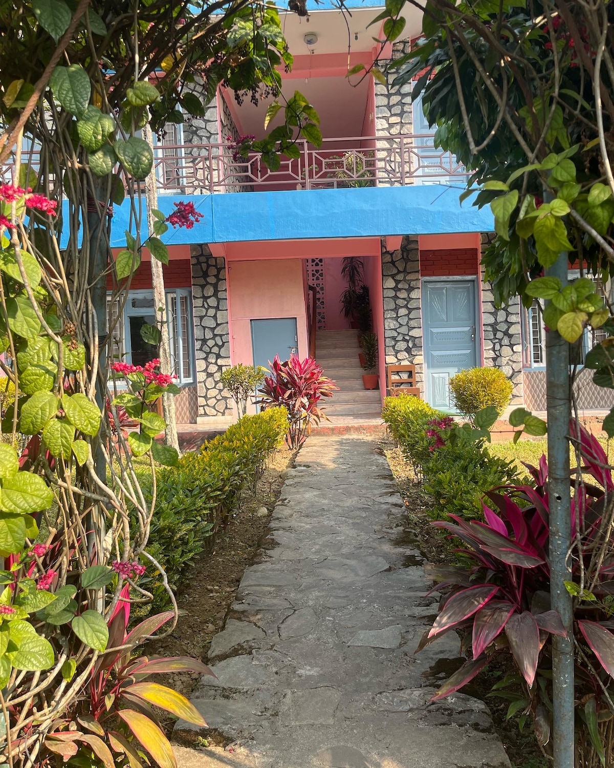 Deluxe room for 2 with attached bath and wifi — photo