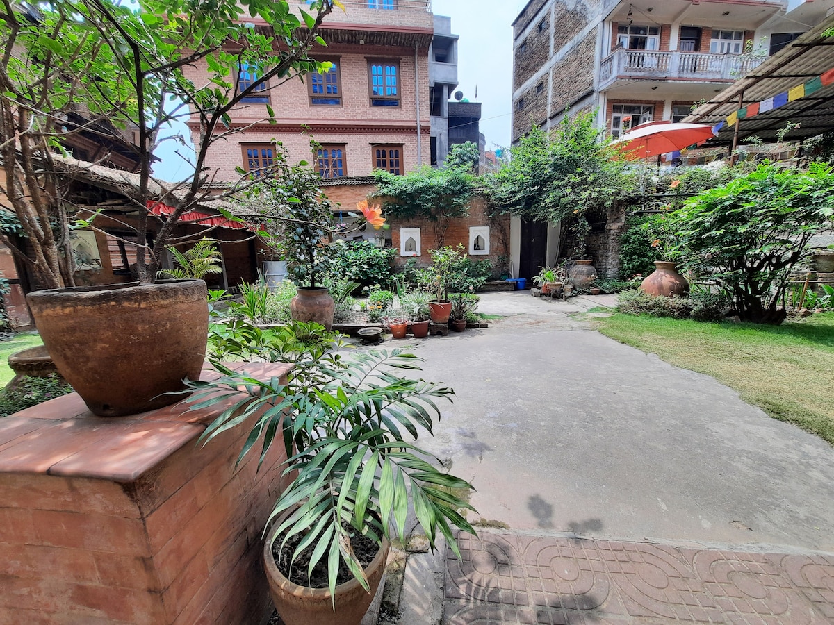 Deluxe Double Room Garden view in Bhaktapur