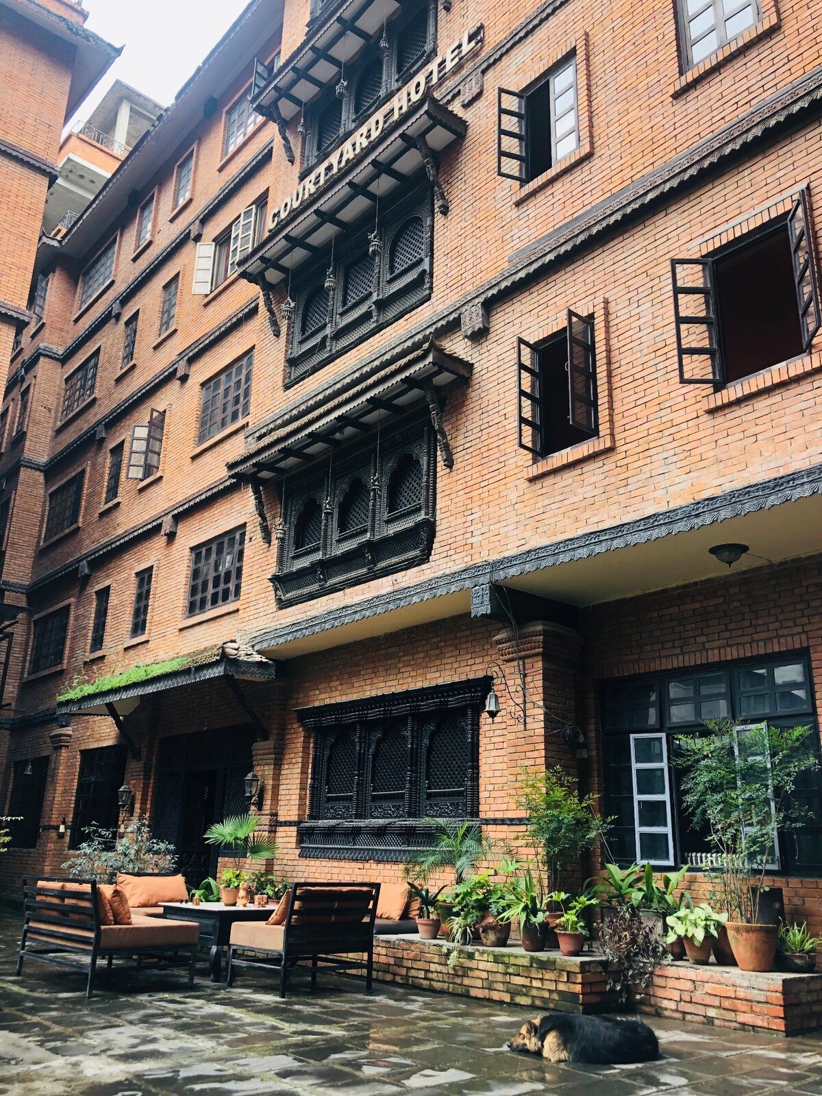 Courtyard Pujan Deluxe Room — photo