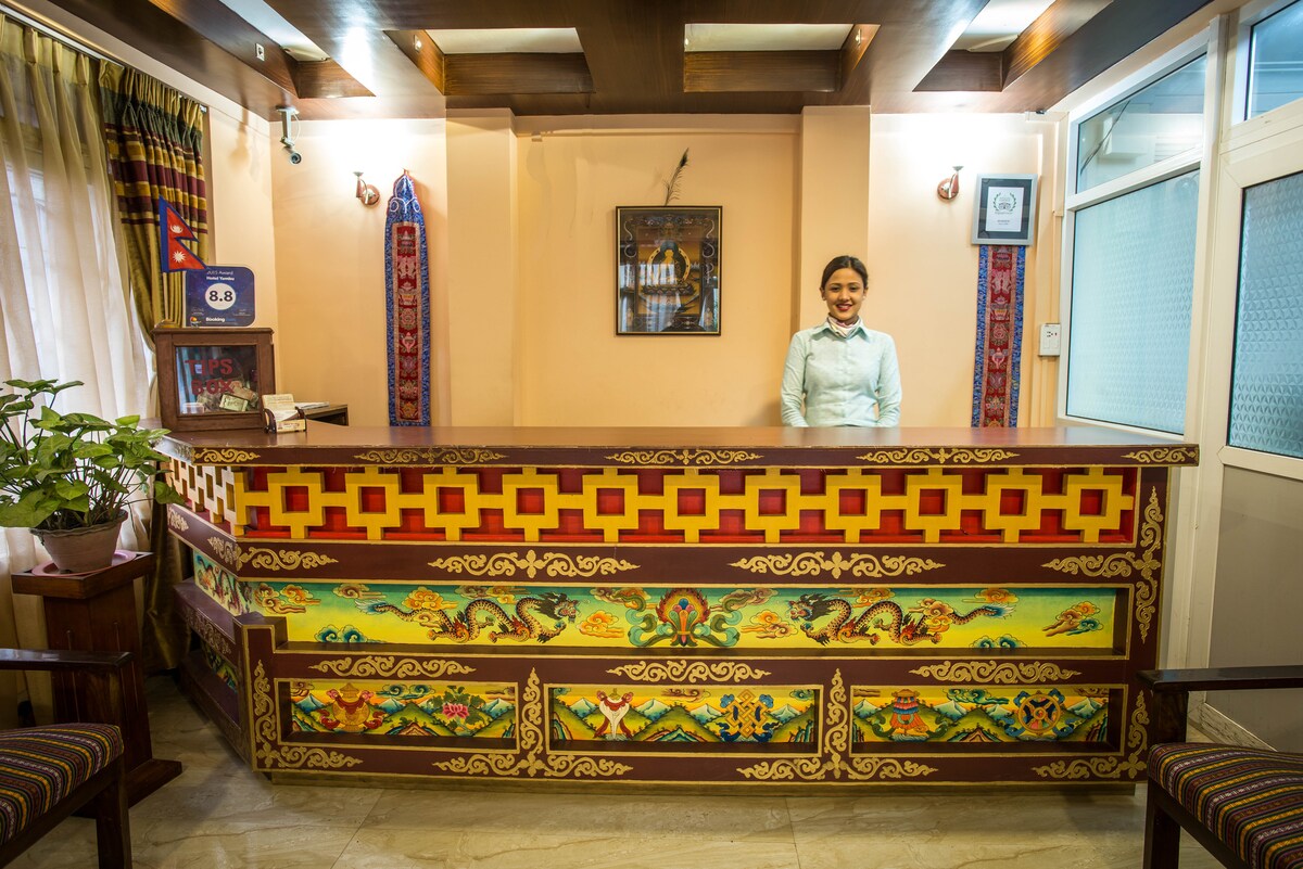 Hotel Yambu — photo