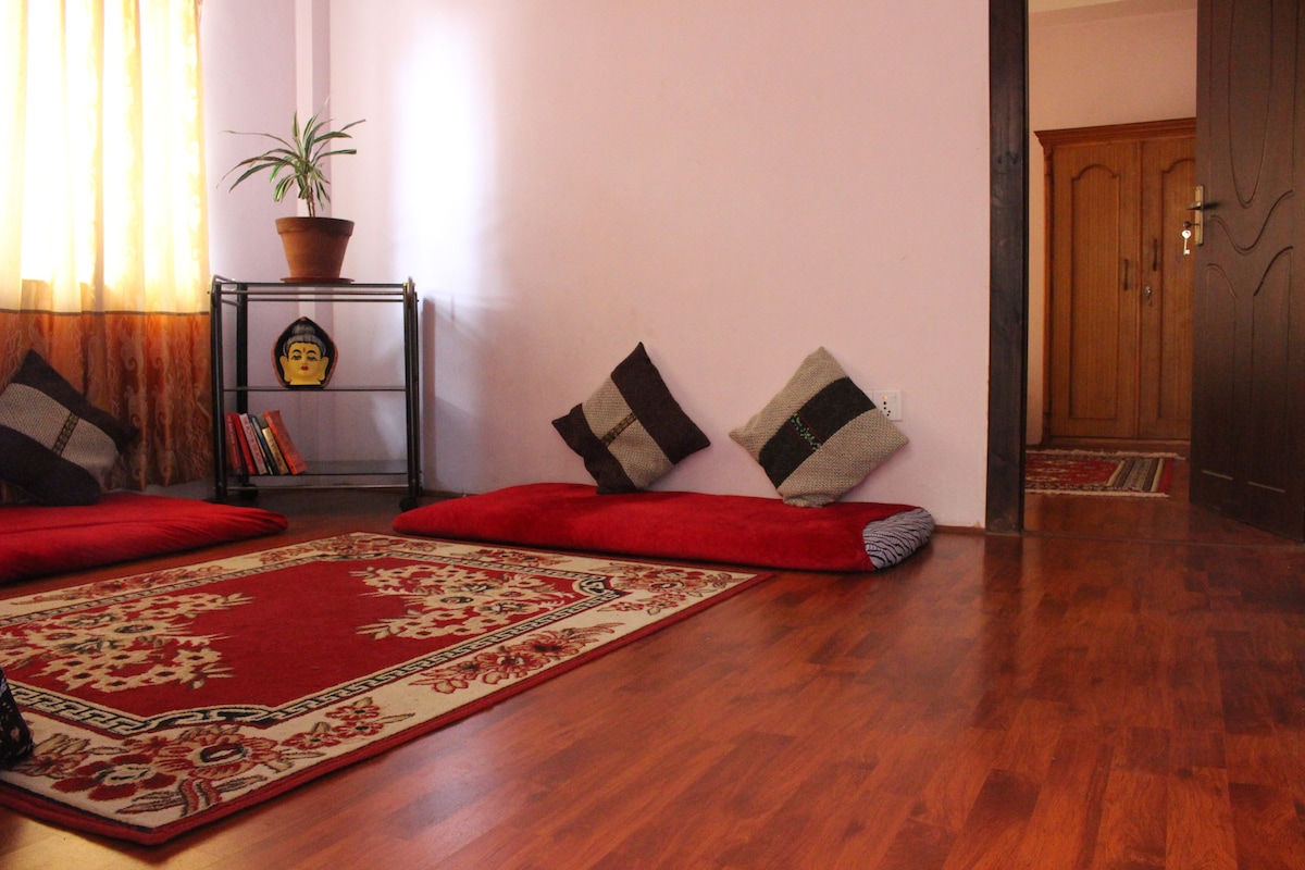 Home Away From Home (1BHK Apart (3 rooms))