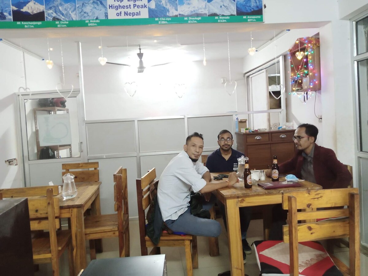 Hotel with Restaurant in Thamel — photo