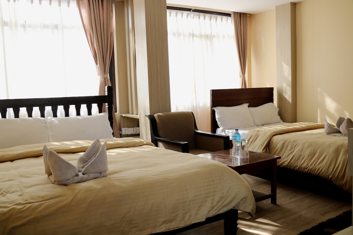 Hotel Yala Peak- Peace Home with breakfast