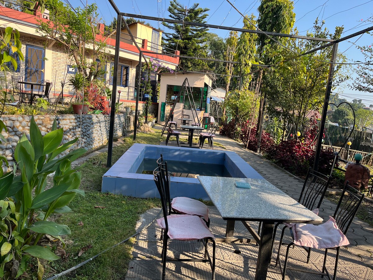 Jirekhurasani Restaurant and Guesthouse — photo