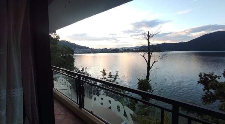 Zorba Rooms by the lake. — photo