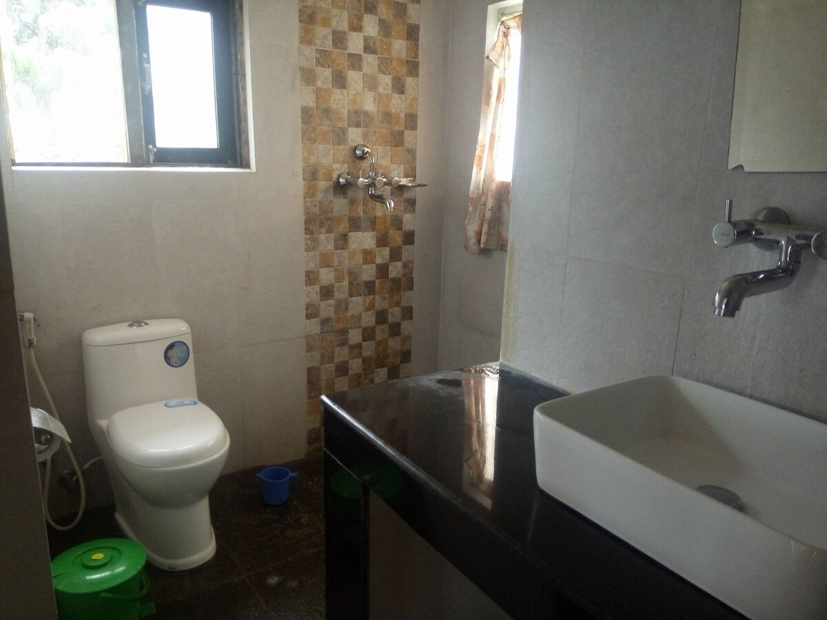 Top floored room with panoramic view — photo