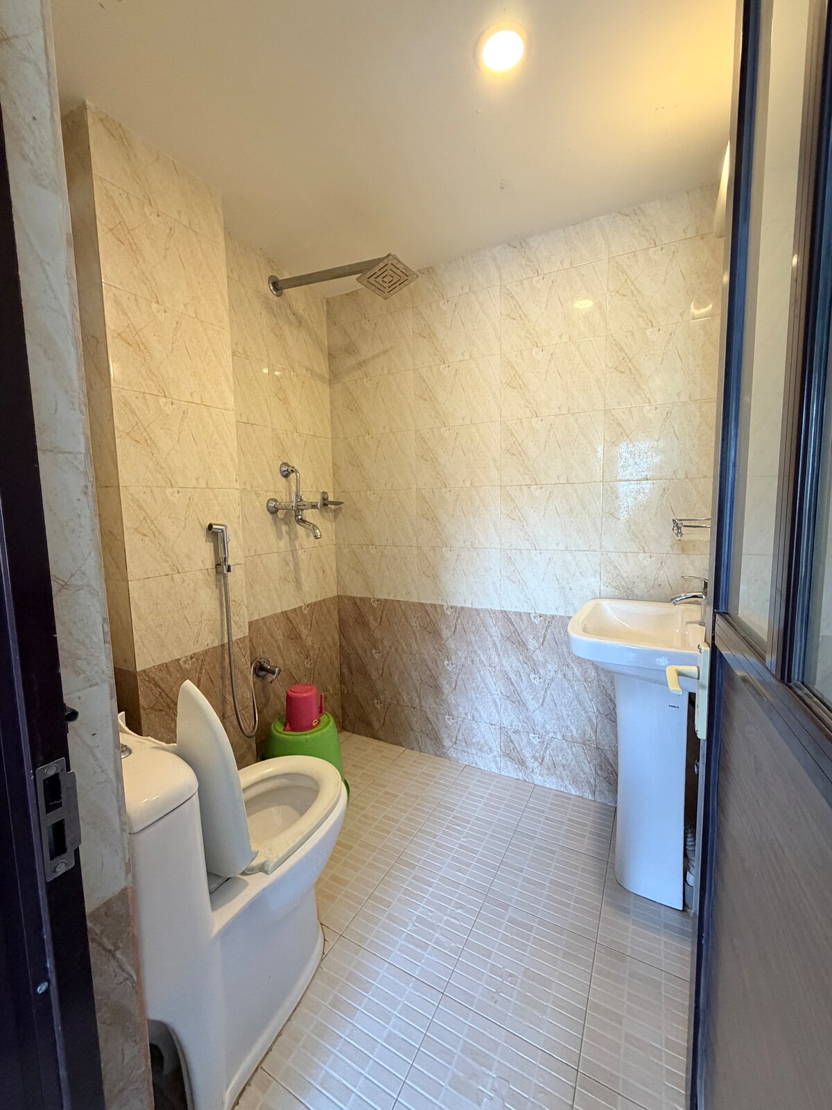 Triple Sharing Room Near Phewa Lake Pokhara — photo