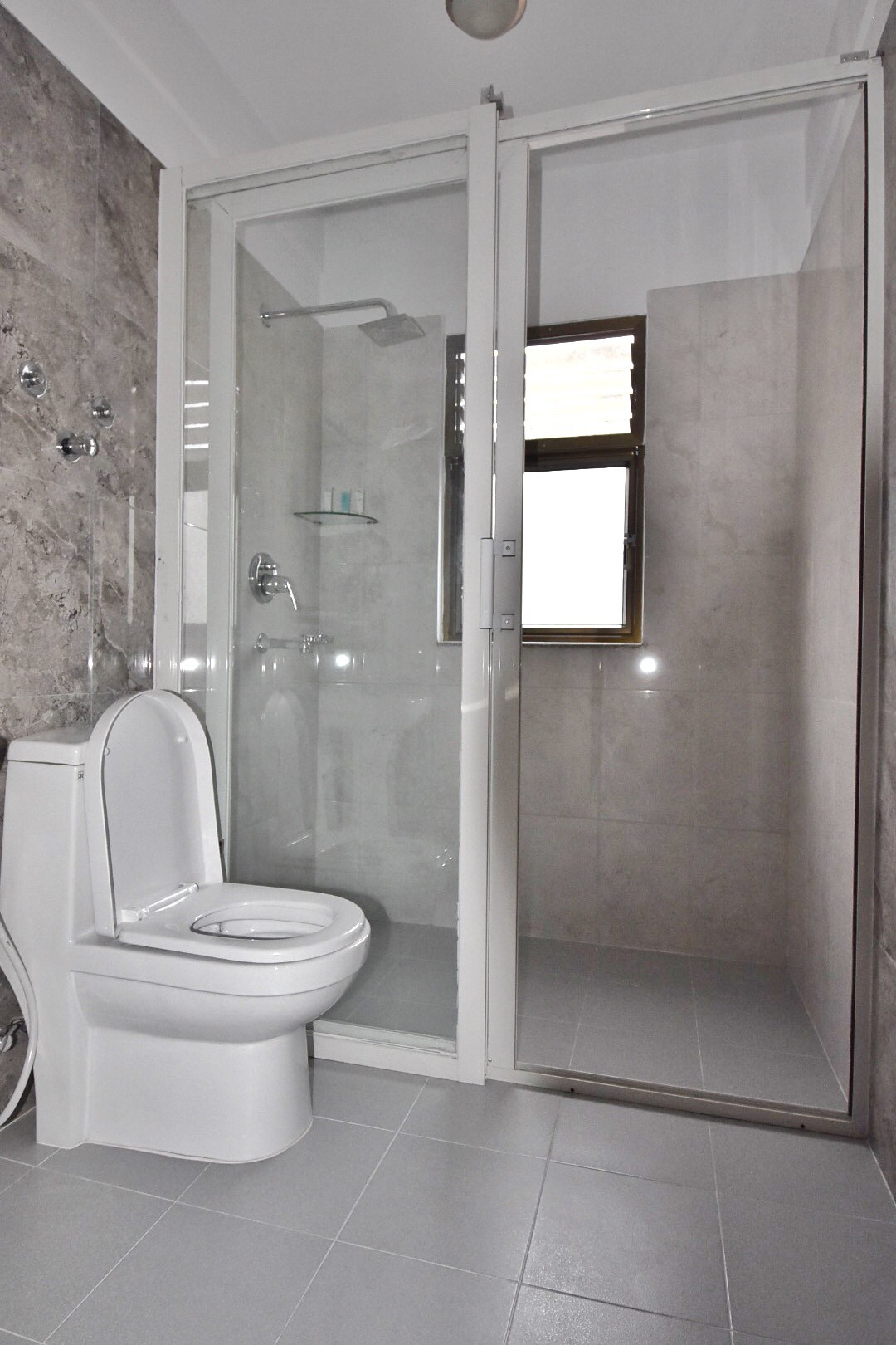 1 bedroom service apartment in Lazimpat — photo