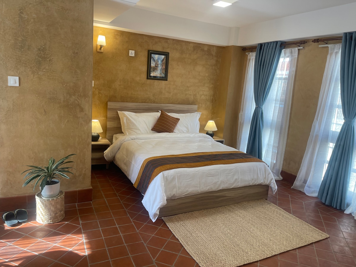 A Pristine Modern Studio In The Ancient Streets. — photo