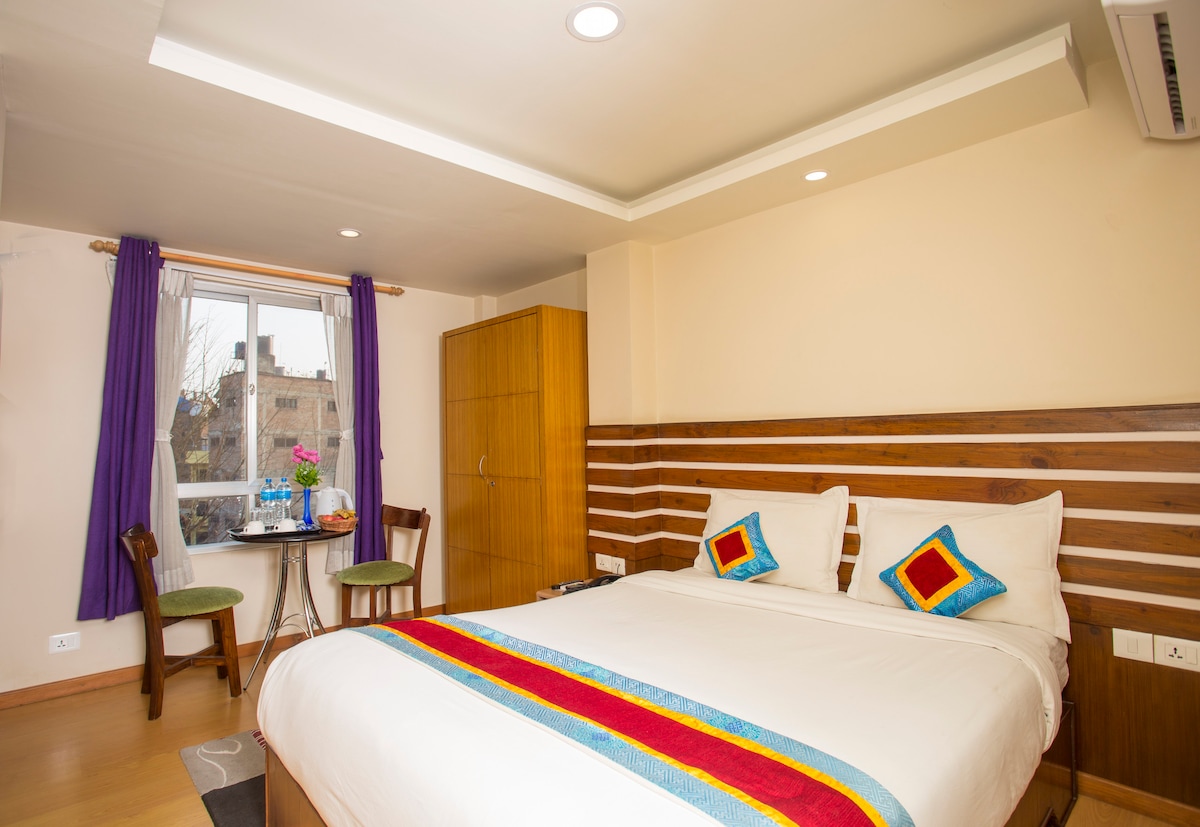 Cozy Room (Queen Bed) in Thamel