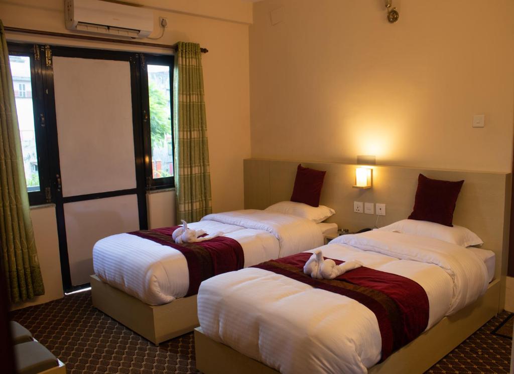 Hotel in Pokhara with Lake View | Peaceful Stay