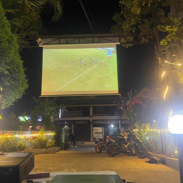 Hotel in Pokhara with Lake View | Peaceful Stay — photo