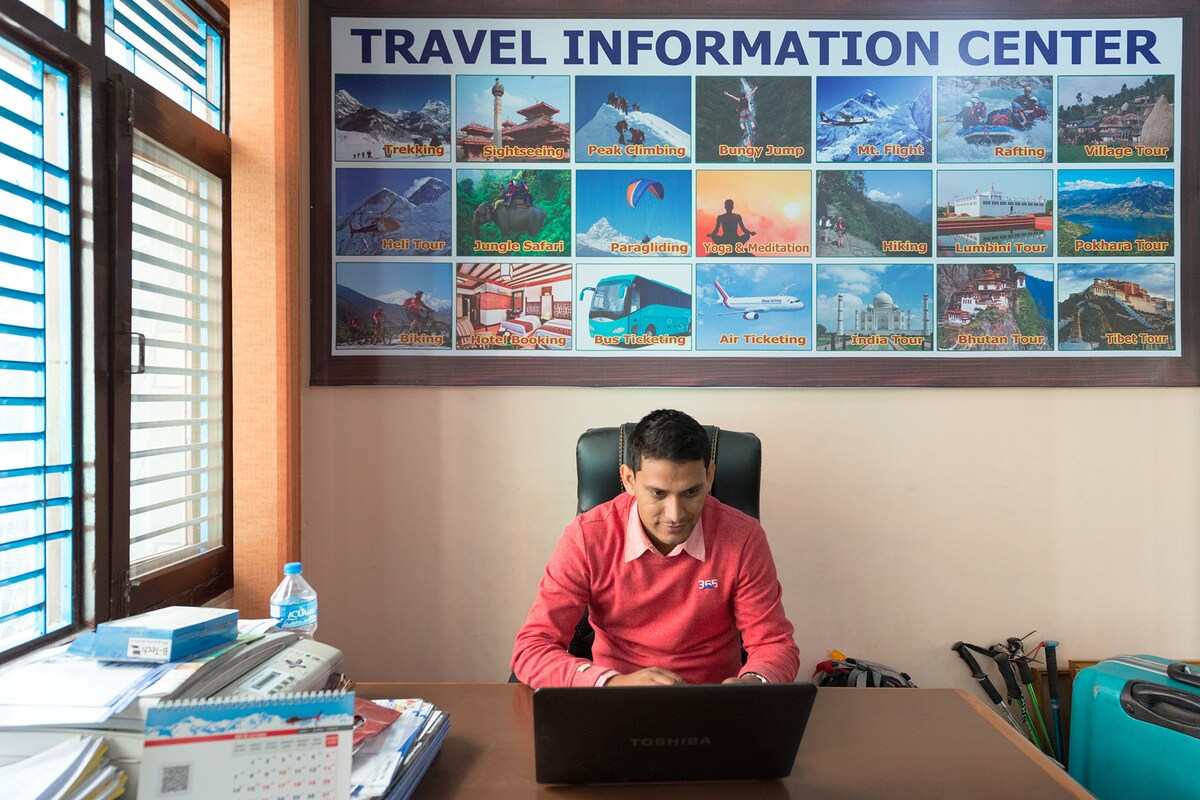 twin room with private bathroom — photo