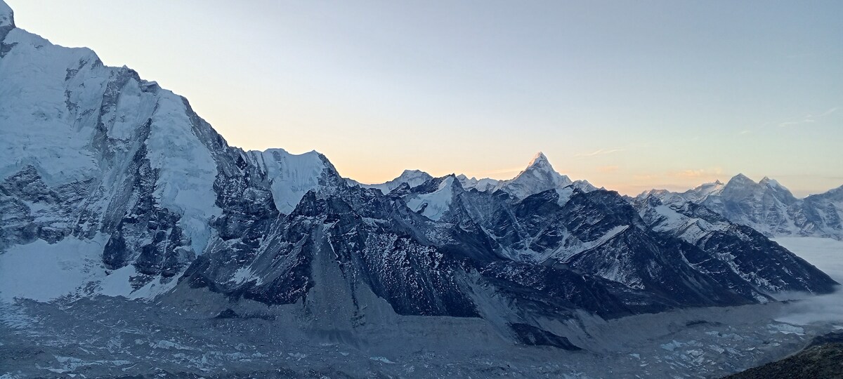 Solu Khumbu, gateway to Everest — photo