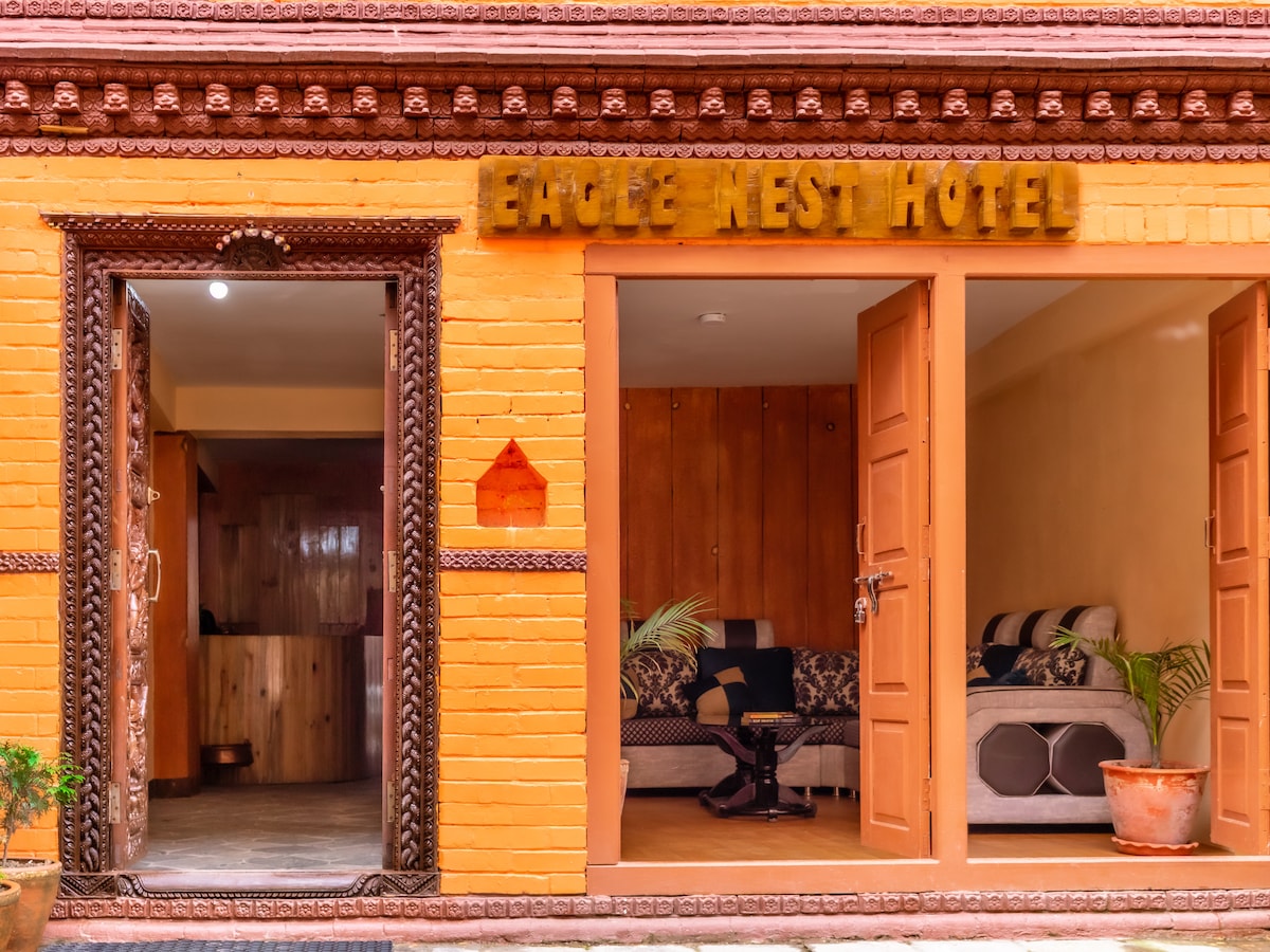 Eagle Nest Hotel — photo