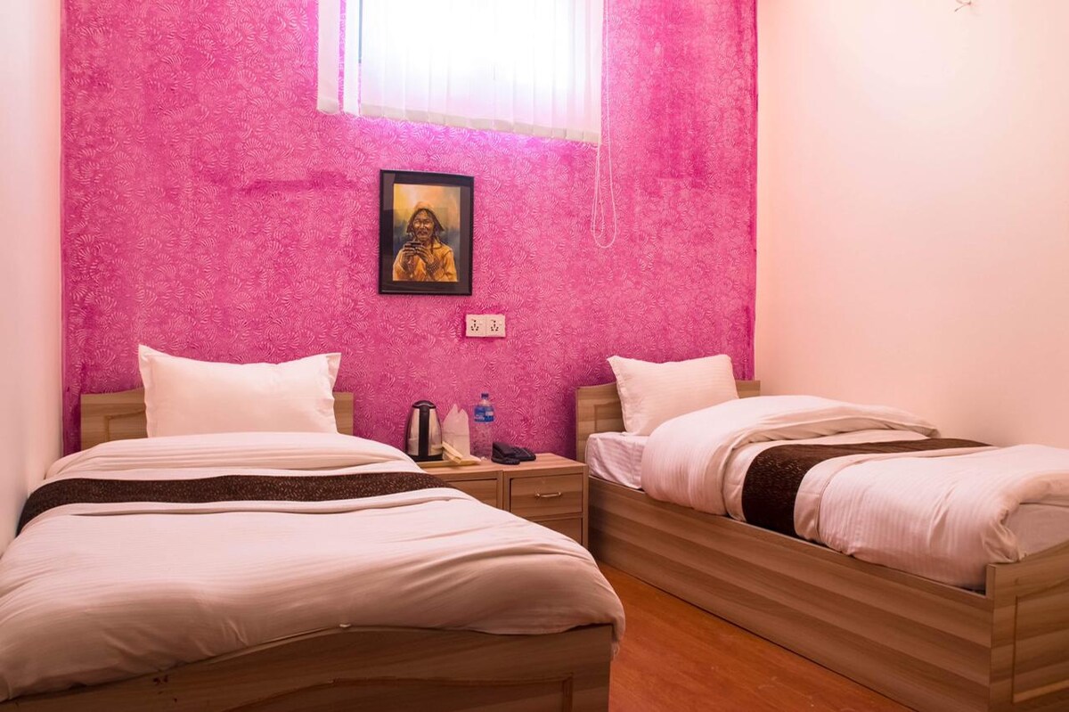 Welcome! to Hotel Buddha Land — photo