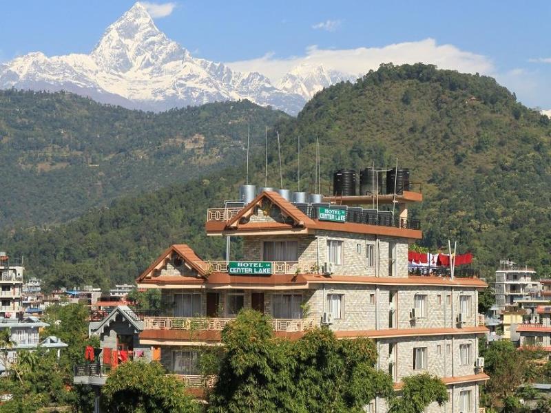 Hotel Center Lake — photo