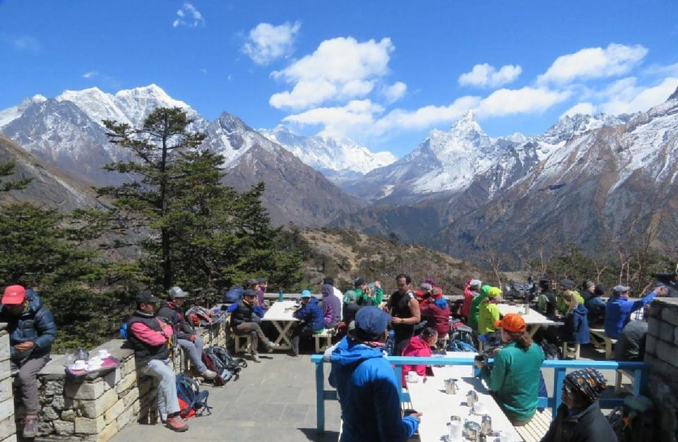 Everest Gokyo Lake Trek - Nepal.