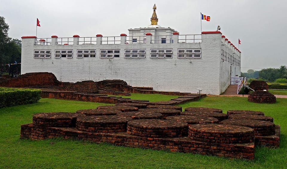 Lumbini: Full-Day Tour with Airport Transfer in Siddharthanagar