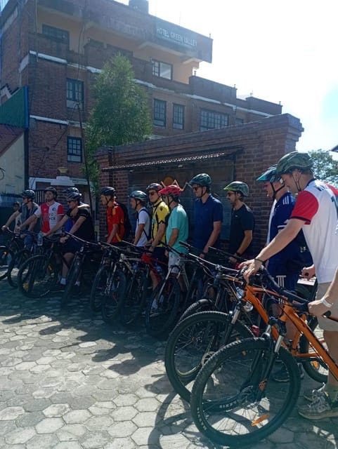 Nagarkot: 3-Day Mountain Bike Tour with Accommodation in Dhulikhel