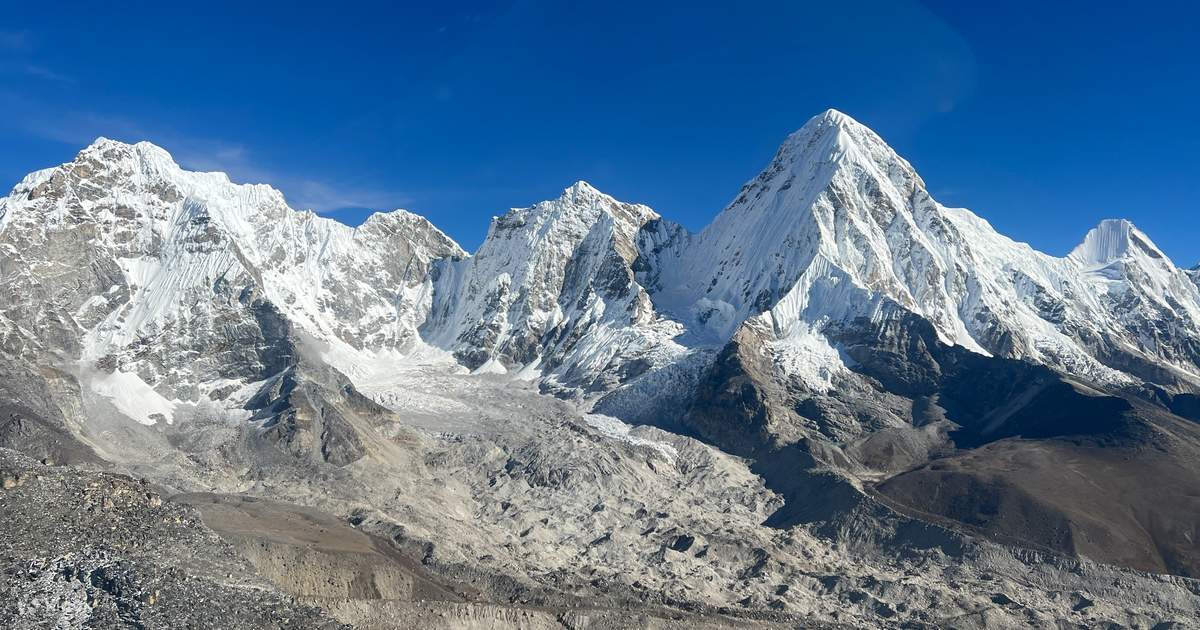 Mount Everest Base Camp Helicopter tour from Kathmandu photo 2