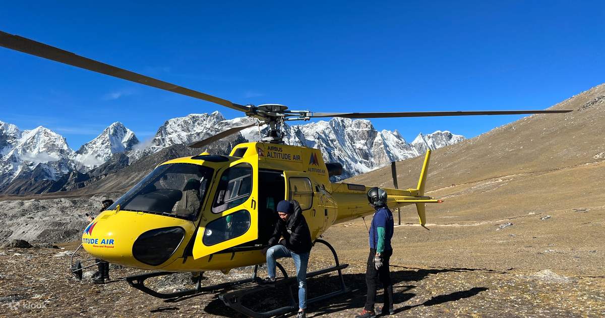 Mount Everest Base Camp Helicopter tour from Kathmandu photo 3
