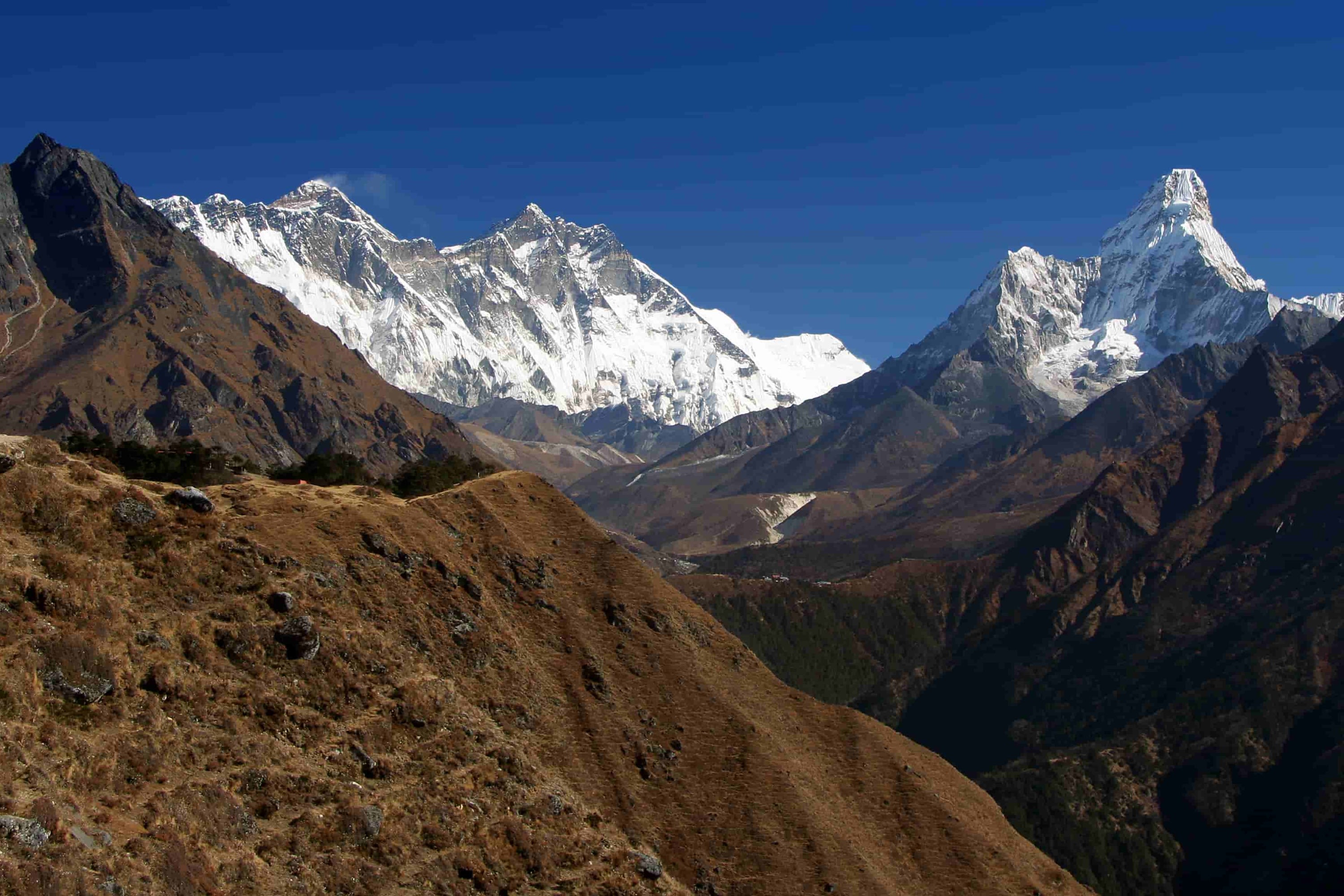 Discover the Himalayas: 15-Day Gokyo Valley with Everest Base Camp Trek photo 4