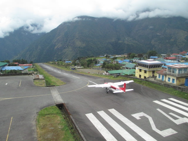 Trekking in Nepal photo 2
