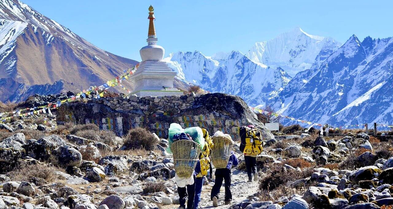 Langtang Valley Trek to Kyanjin Ri Peak 8-Day Mountain Adventure photo 2
