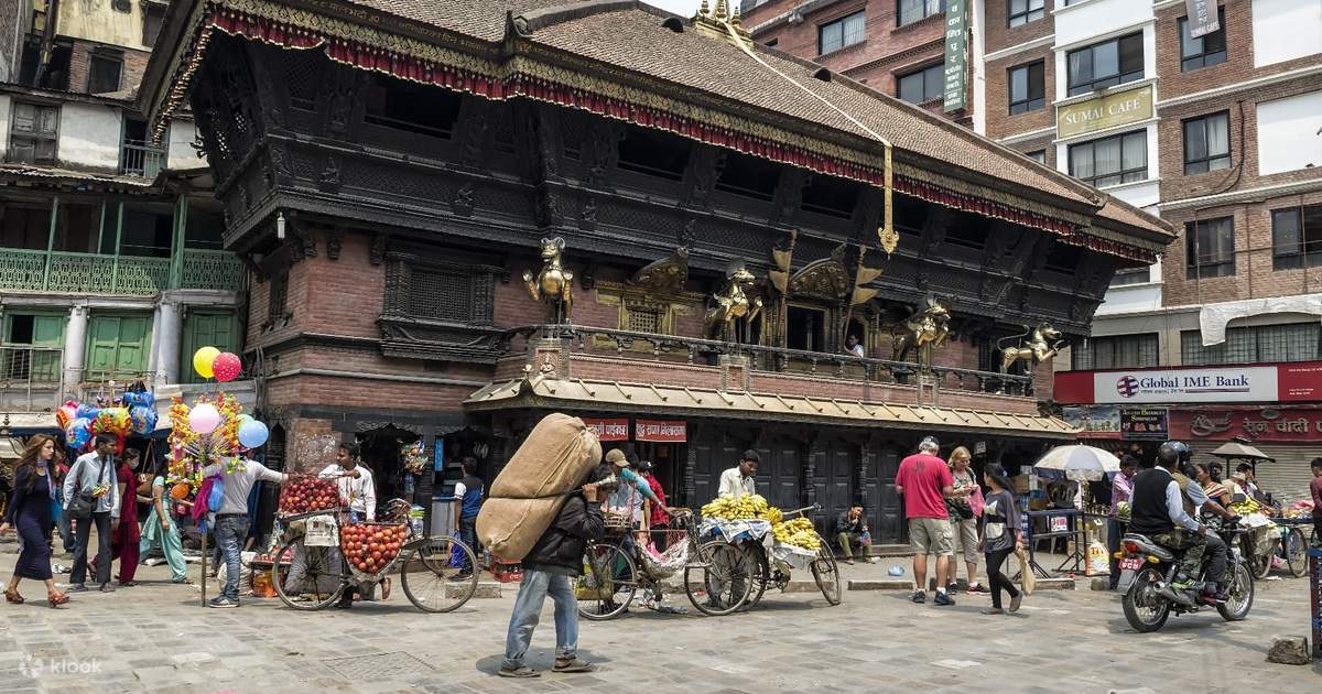 Kathmandu Bazaar Walking Tour photo 5