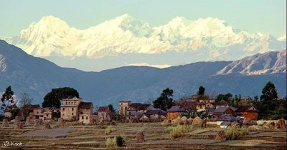 Nagarkot Sunrise and Hike Tour from Kathmandu to Changu Naraya photo 2